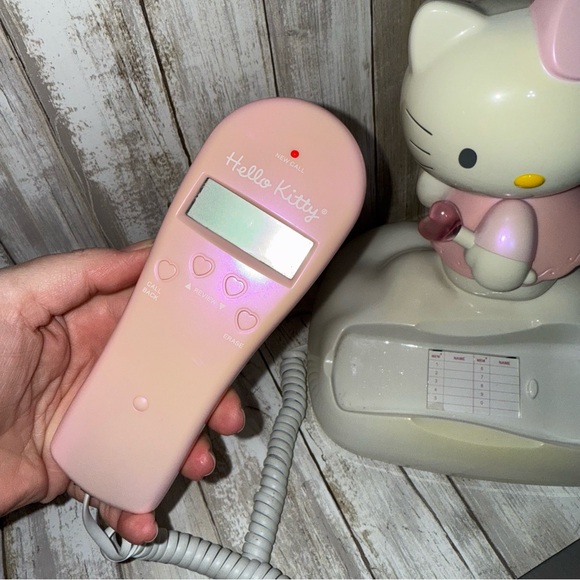 Hello Kitty Fairy Telephone by Sanrio - Picture 8 of 10